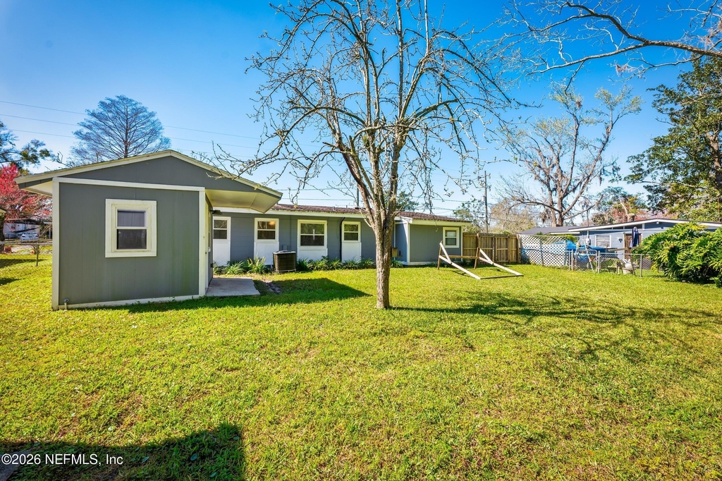 909 Westgate Drive - Photo 22