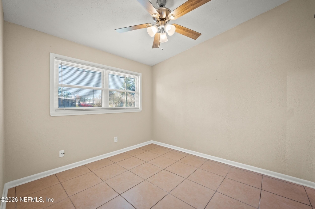 909 Westgate Drive - Photo 18