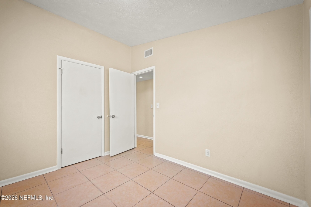 909 Westgate Drive - Photo 16