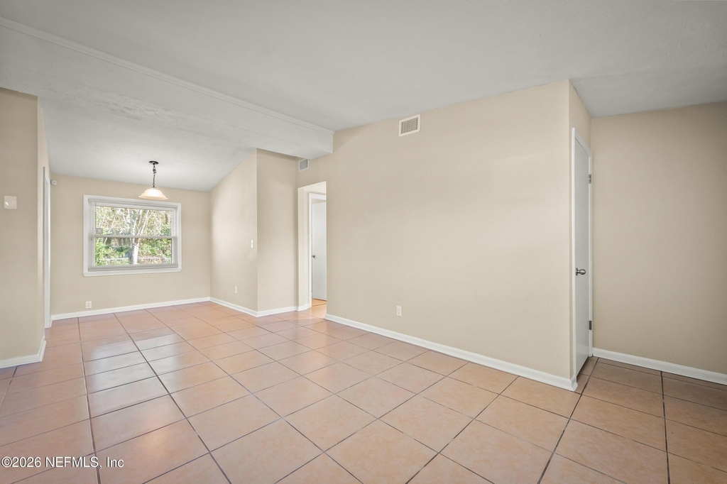 909 Westgate Drive - Photo 6
