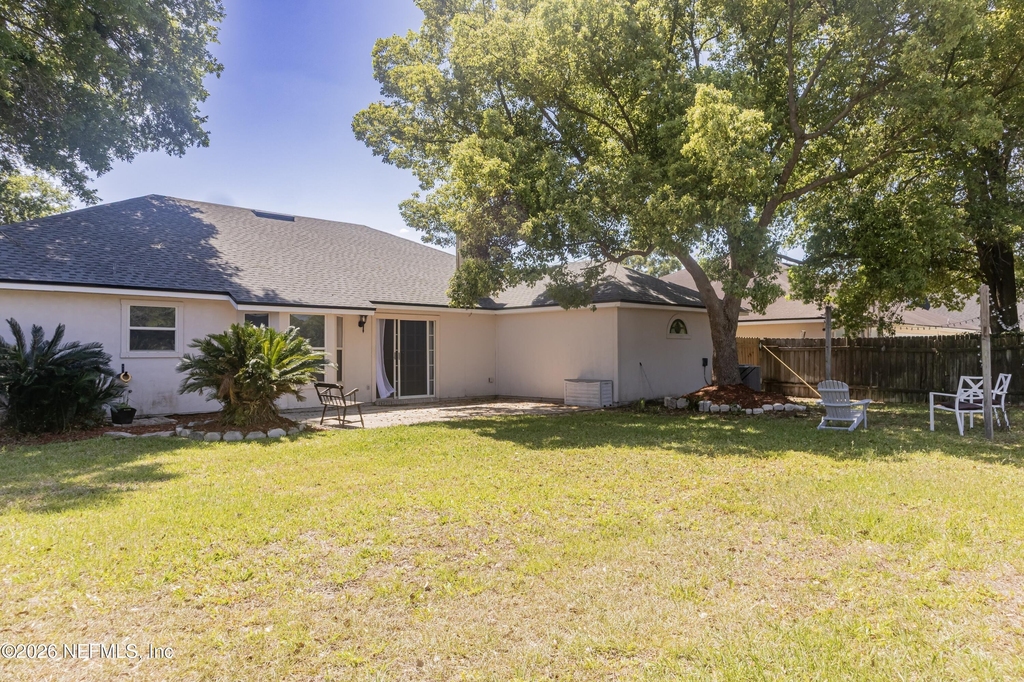 2034 Belhaven Drive - Photo 14