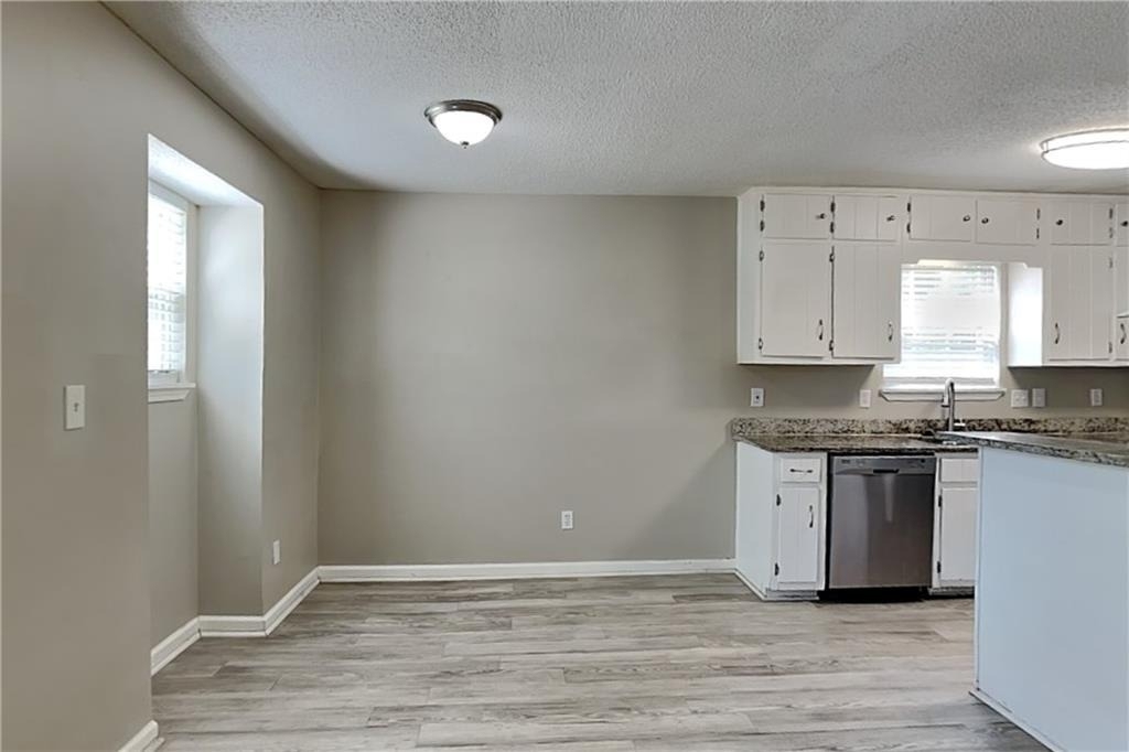 4956 W Ridge Drive - Photo 4