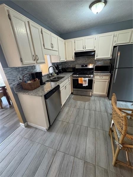 2578 Shadowbrook Drive - Photo 11