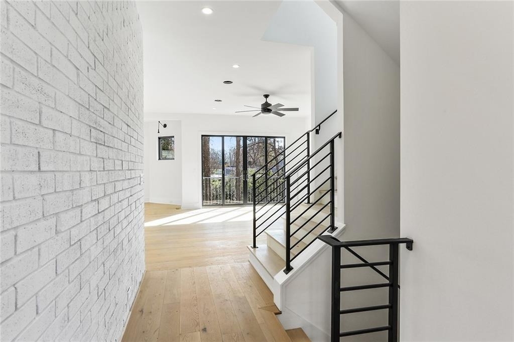 2985 Lookout Place Ne - Photo 4