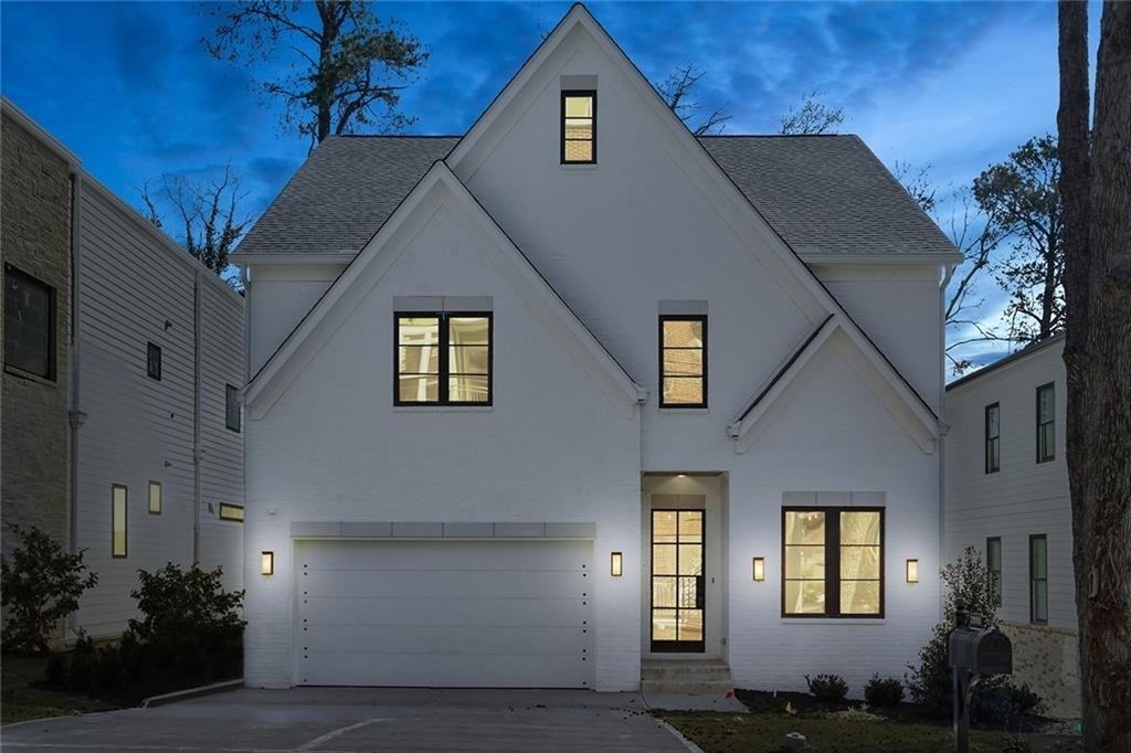 2985 Lookout Place Ne - Photo 1