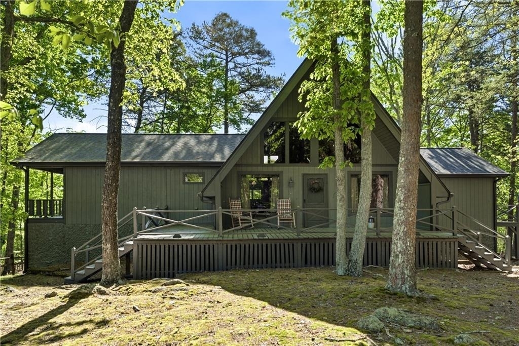 114 Cherokee Drive S - Photo 1