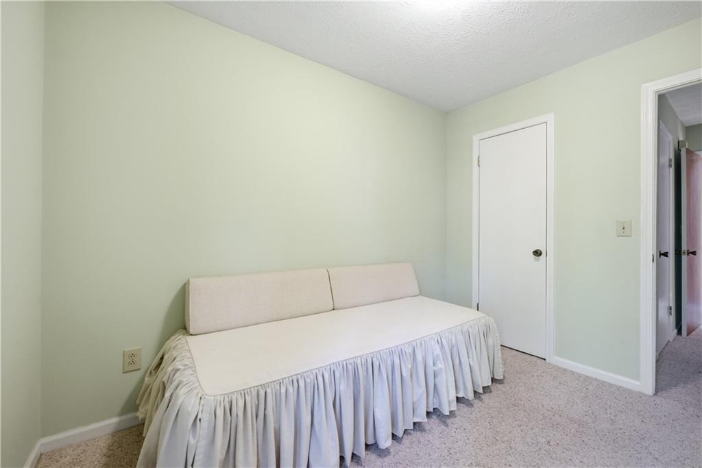 114 Cherokee Drive S - Photo 25