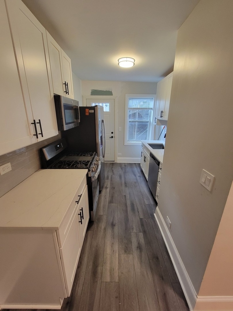 6430 N Richmond Street - Photo 8