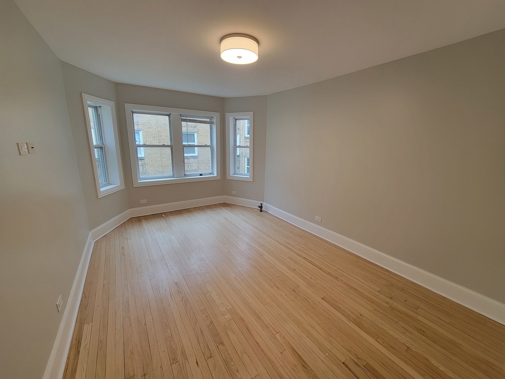 6430 N Richmond Street - Photo 1