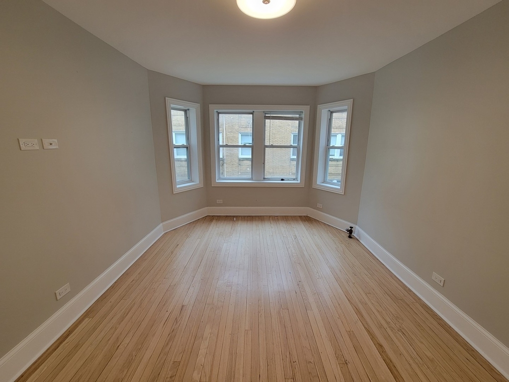 6430 N Richmond Street - Photo 2