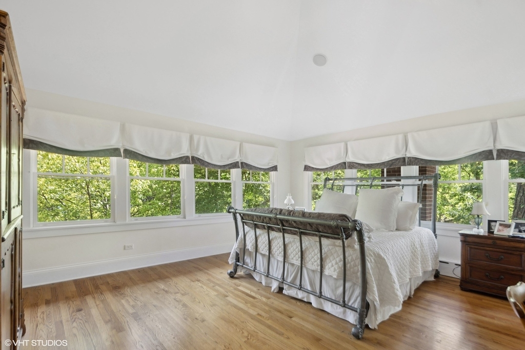 645 N Park Boulevard - Photo 8