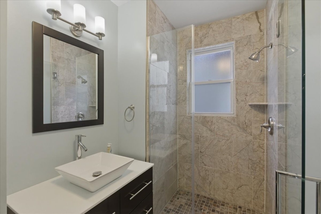 1828 W Berenice Avenue - Photo 10
