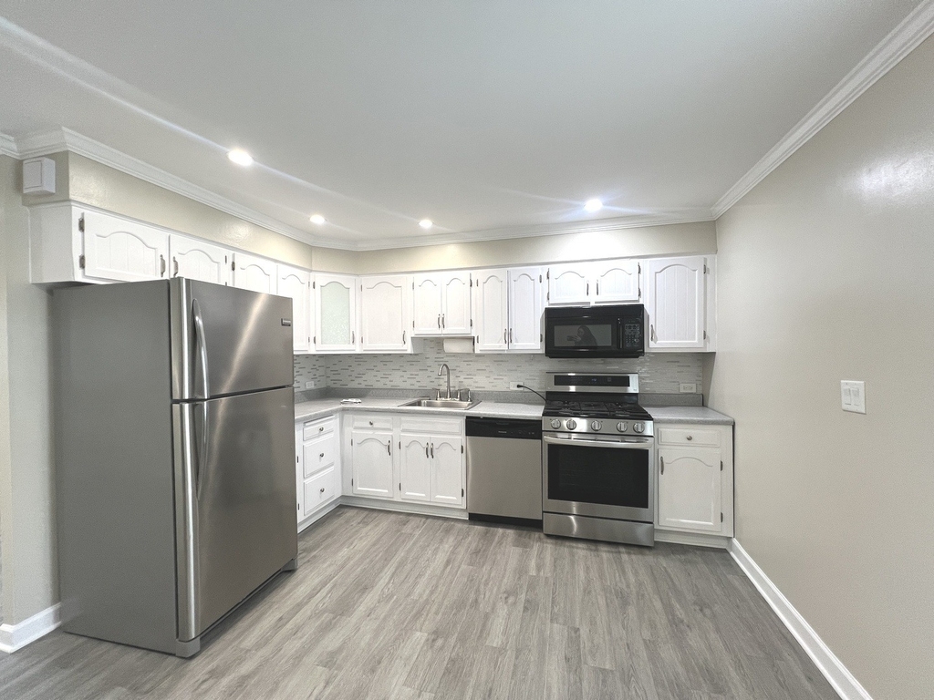 206 Raupp Boulevard - Photo 5