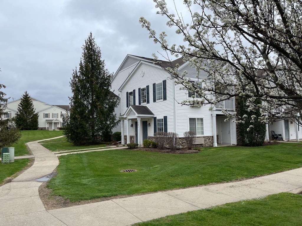 1517 Silverstone Drive - Photo 1