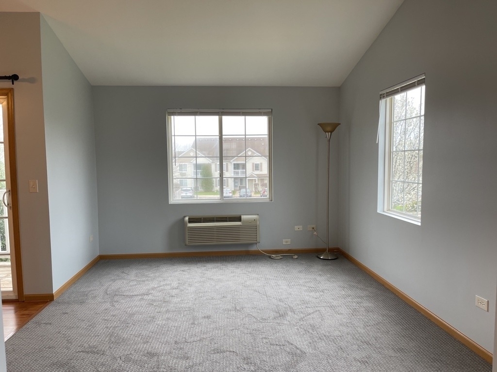 1517 Silverstone Drive - Photo 5