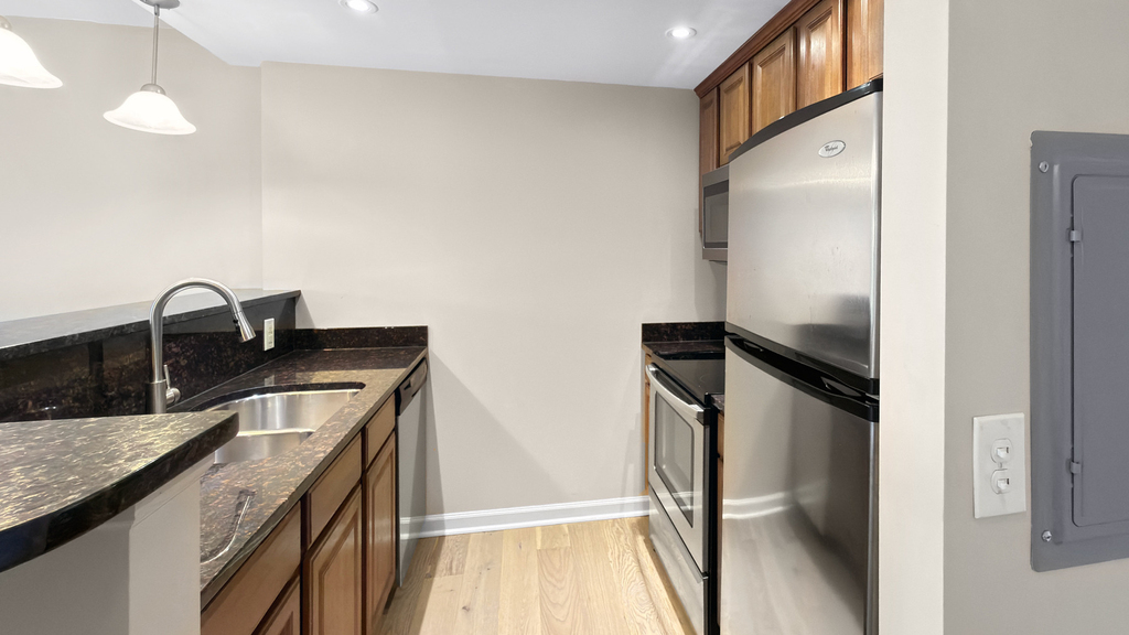 1 Renaissance Place - Photo 5