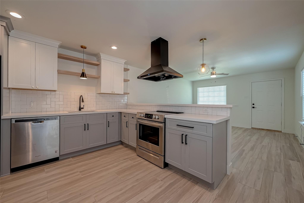 915 Adele Street - Photo 22