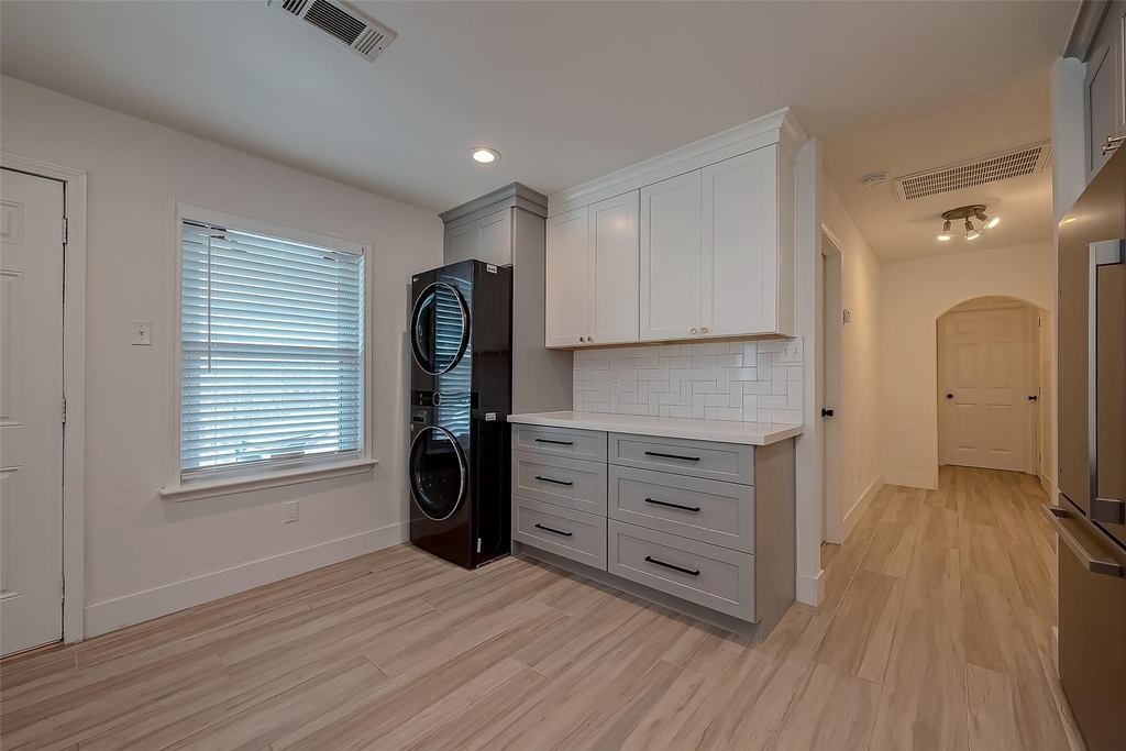 915 Adele Street - Photo 1