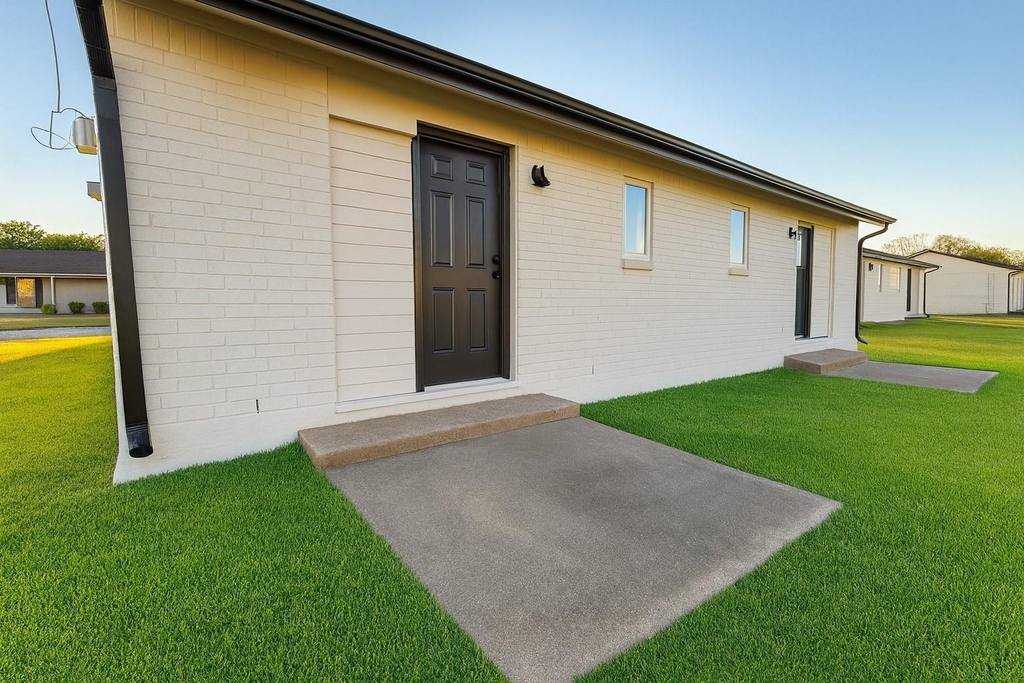 1215 Kingston Drive - Photo 7