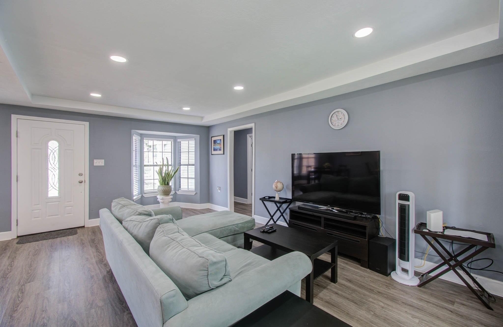 3330 Kelton Street - Photo 9