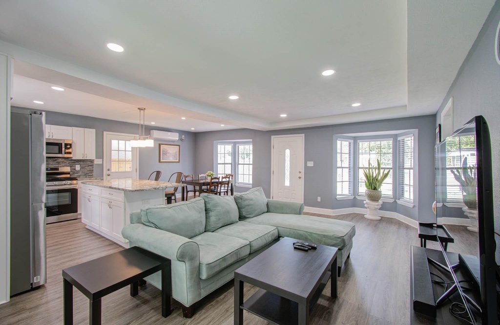 3330 Kelton Street - Photo 10