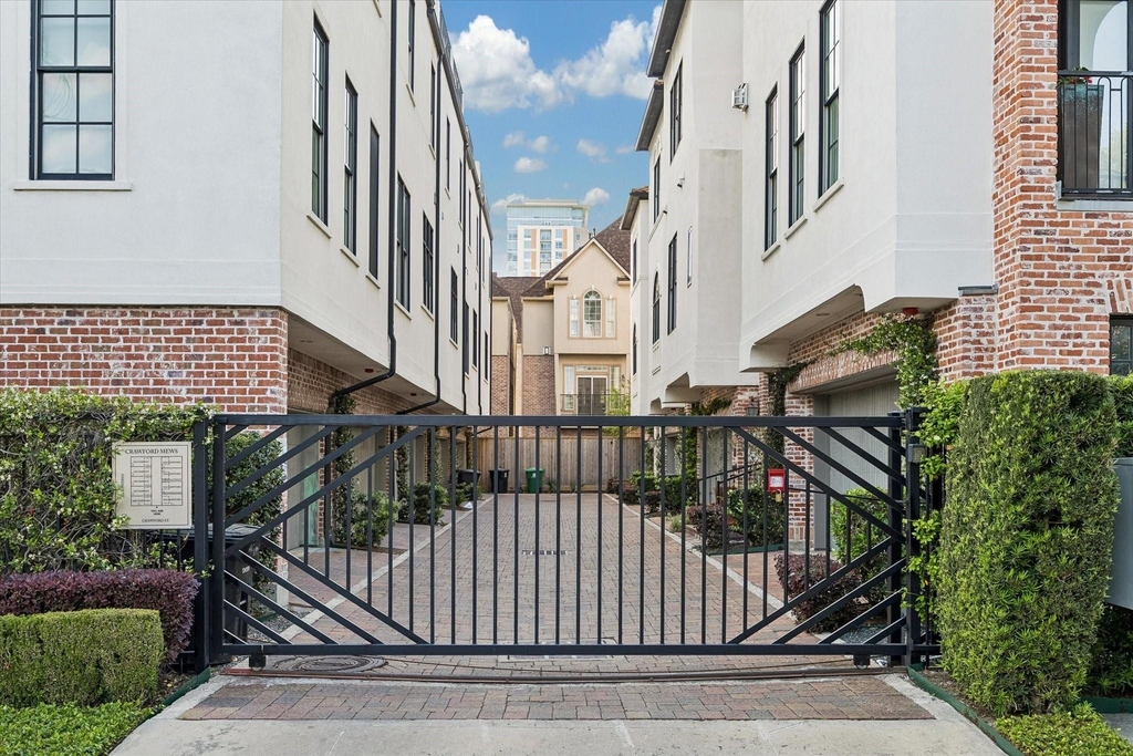 1521 Oakdale Street - Photo 38