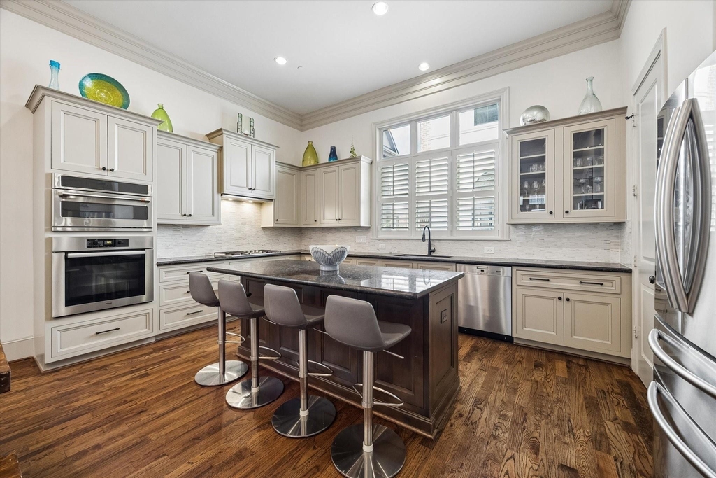1521 Oakdale Street - Photo 13