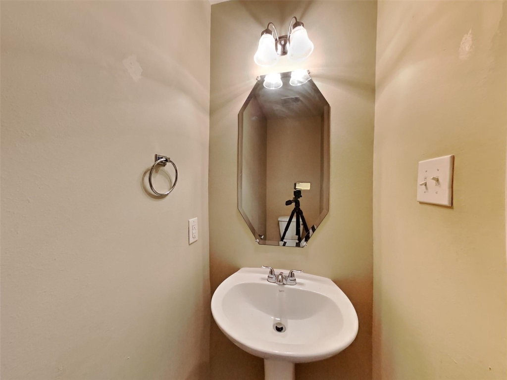 8030 Echinacea Drive - Photo 17
