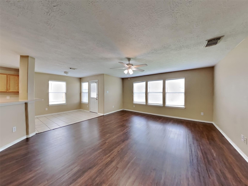 8030 Echinacea Drive - Photo 3