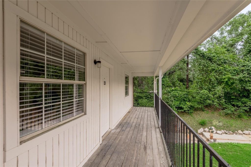 600 Palm Street - Photo 2