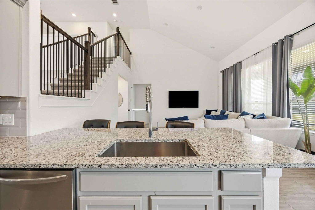 4238 Redford Valley Road - Photo 6