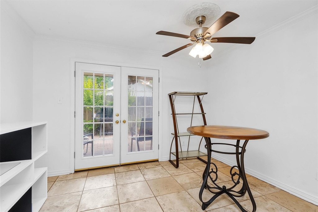 11634 Southlake Drive - Photo 14