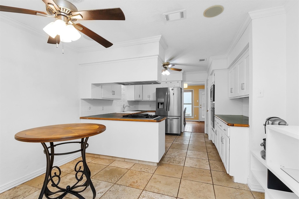 11634 Southlake Drive - Photo 15