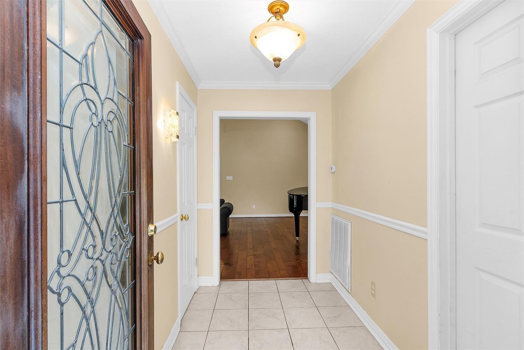 11634 Southlake Drive - Photo 4