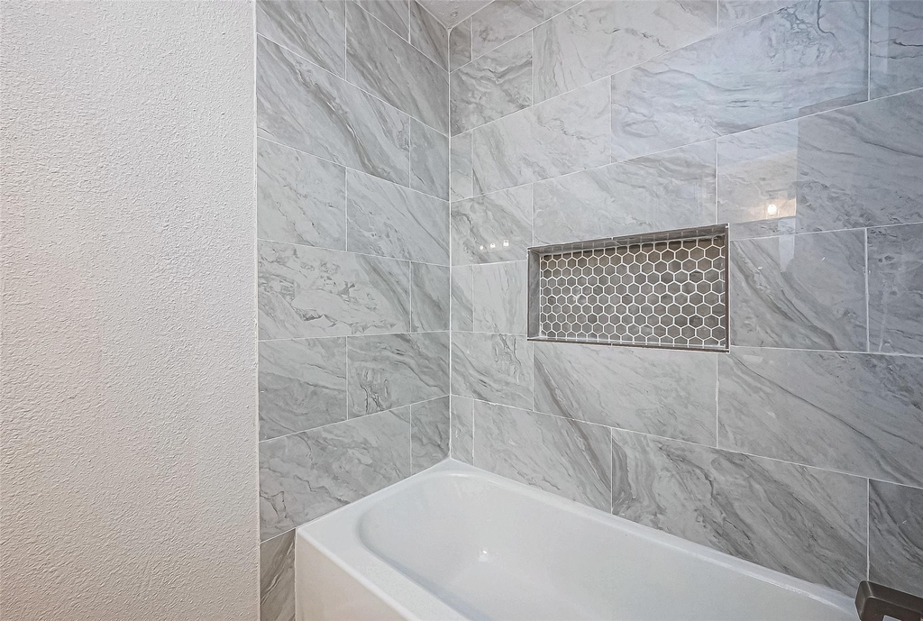 4907 Fox Hollow Boulevard - Photo 8