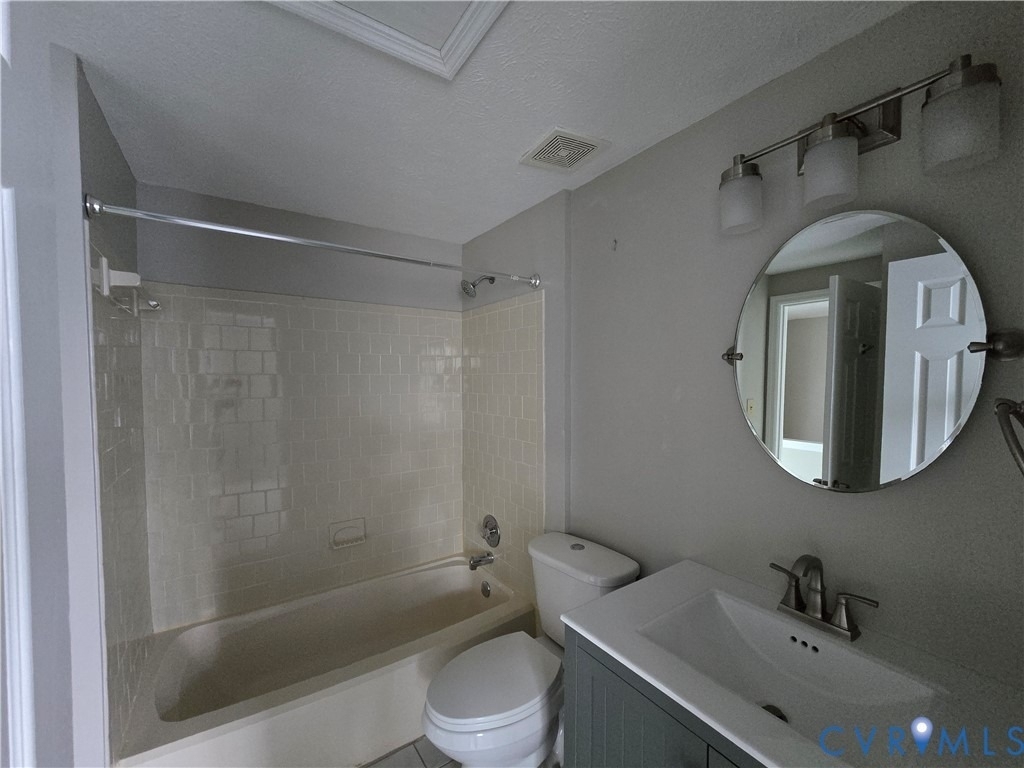 7740 Pomeroy Court - Photo 8