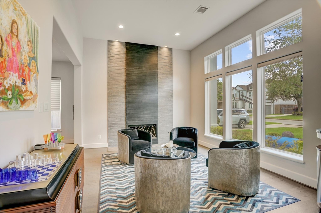 4806 Wedgewood Drive - Photo 3