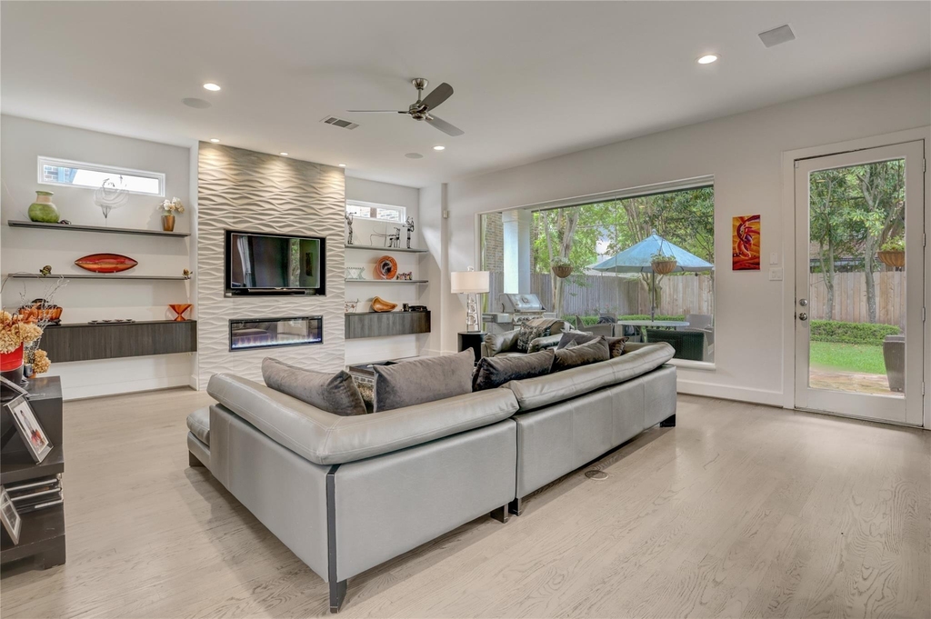 4806 Wedgewood Drive - Photo 9