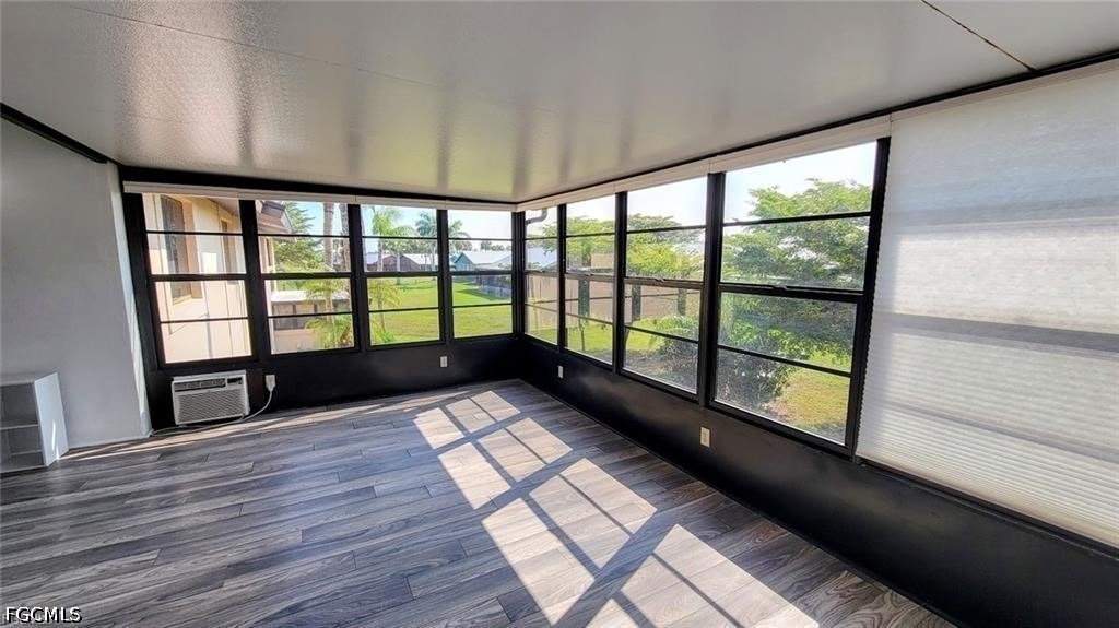 1064 Villa Drive - Photo 8
