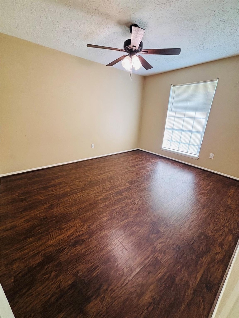 22219 Acorn Valley Drive - Photo 15