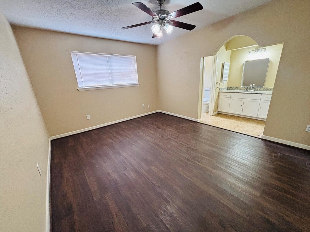 22219 Acorn Valley Drive - Photo 9