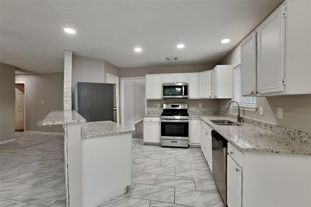 5419 Roserock Lane - Photo 4