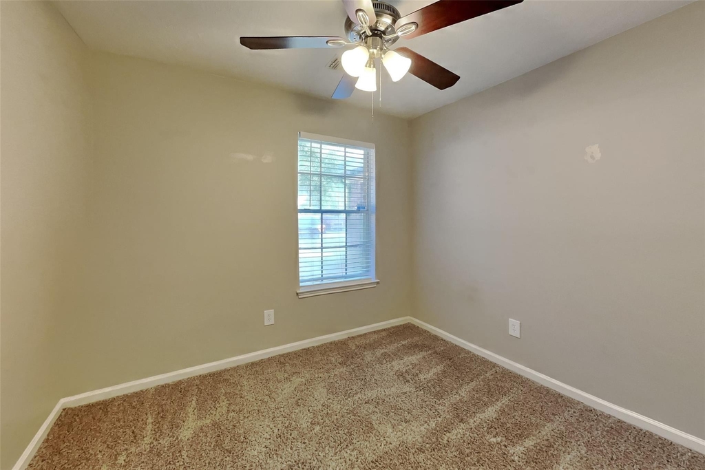 5419 Roserock Lane - Photo 10