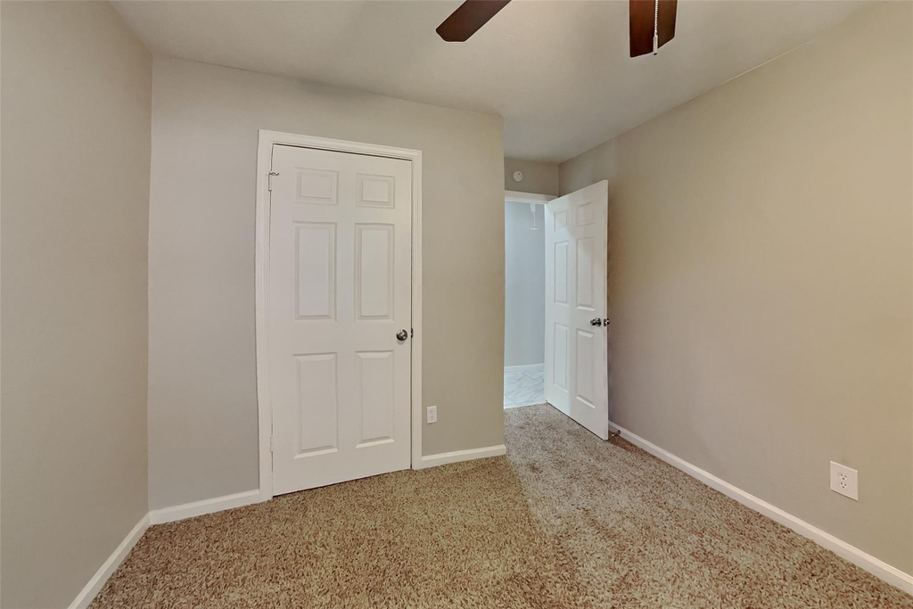 5419 Roserock Lane - Photo 11