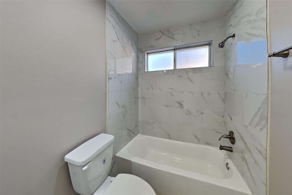 5419 Roserock Lane - Photo 16