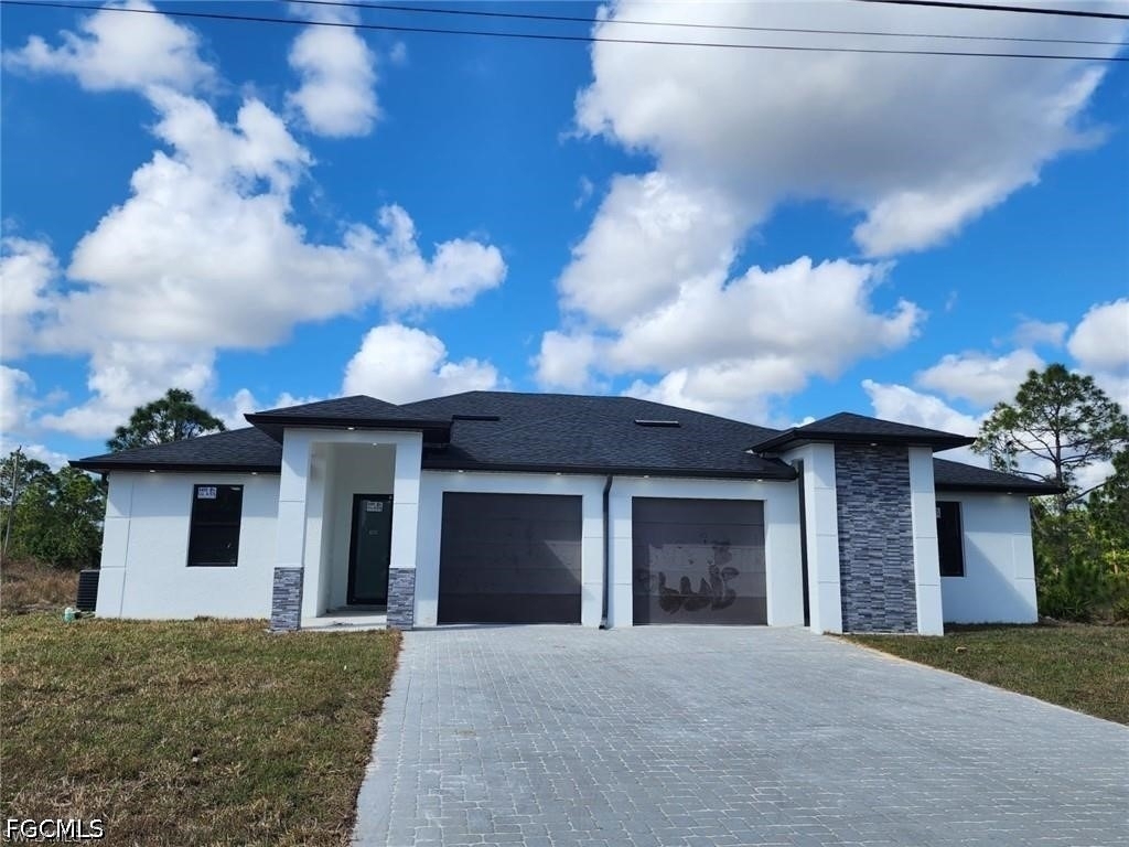 388 Bell Boulevard S - Photo 0