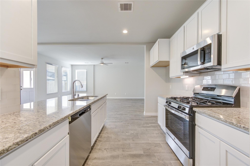 2623 Finley Lane - Photo 18