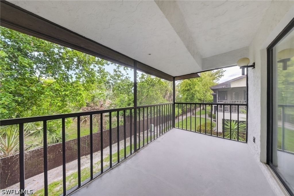 5270 Treetops Drive - Photo 16