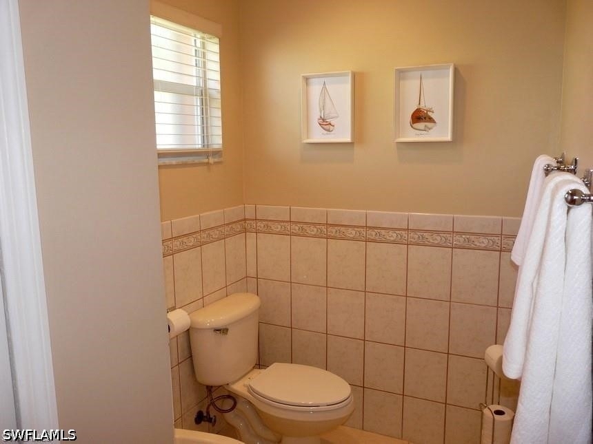 264 Castaways Street - Photo 12