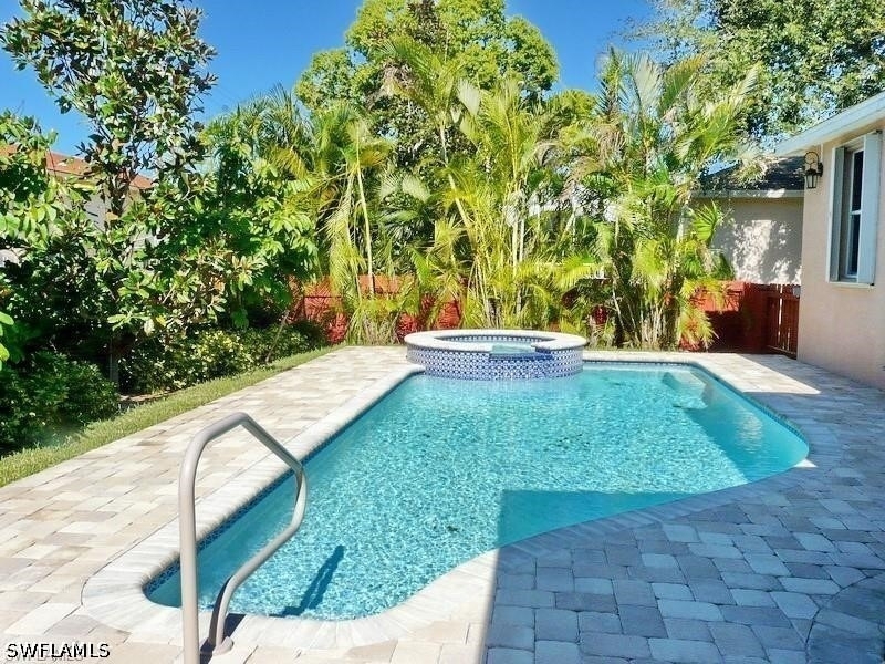 264 Castaways Street - Photo 14